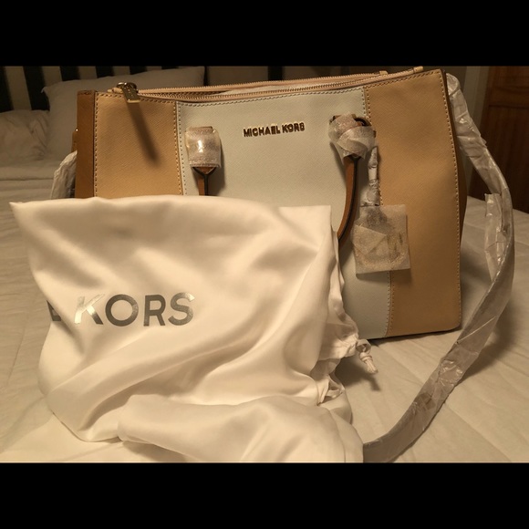 Michael Kors satchel purse - Picture 5 of 5